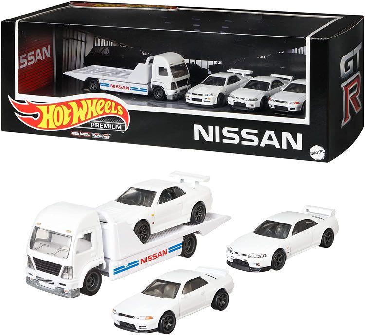 Hot Wheels Nissan GT-R 2021 R32 R33 R34 Garage Premium Box Set - Image 3