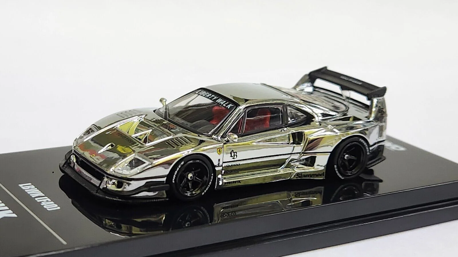 INNO64 1:64 LBWK Ferrari F40 Chrome Silver LBWK Hobby Expo China 2024 - Image 2