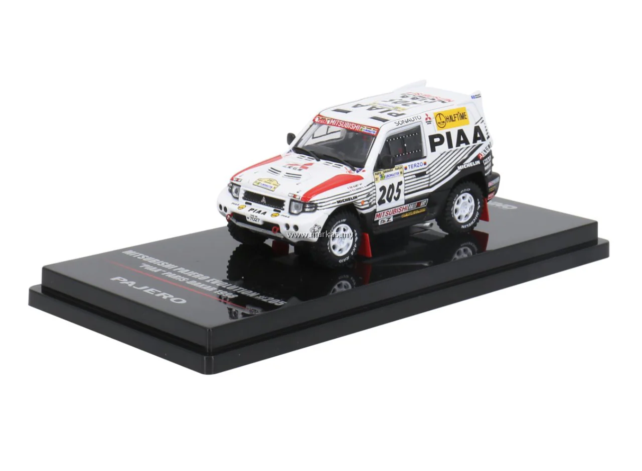 INNO64 MITSUBISHI PAJERO EVOLUTION #205 PIAA PARIS RALLY - Image 2
