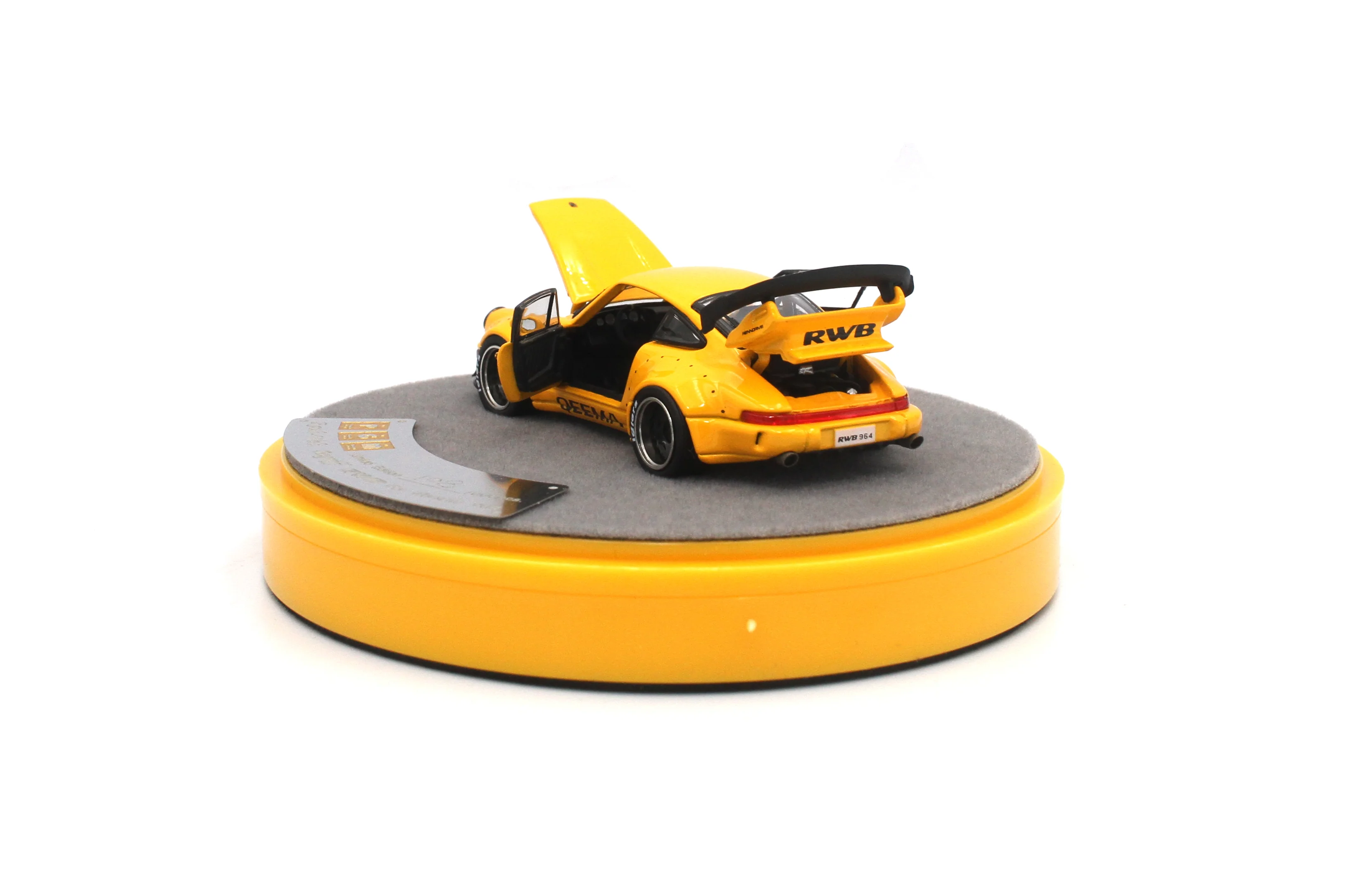 PGM Model 1/64 Porsche 964 with Figure Fully Open - Image 3