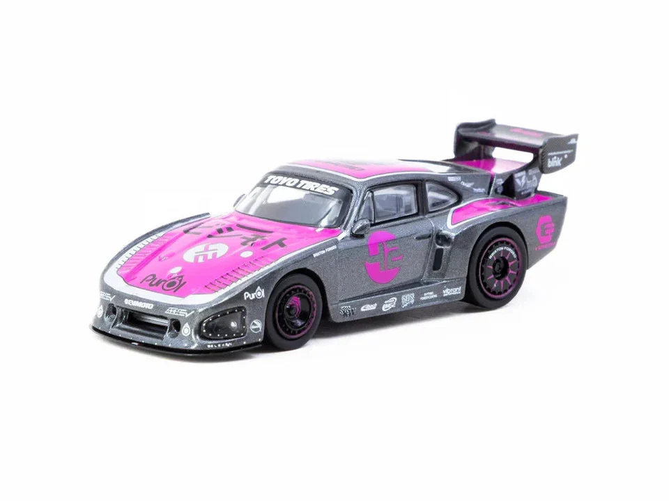 Tarmac Works X iXO Bisimoto Porsche 935 K3V with Trading Cards - Image 3